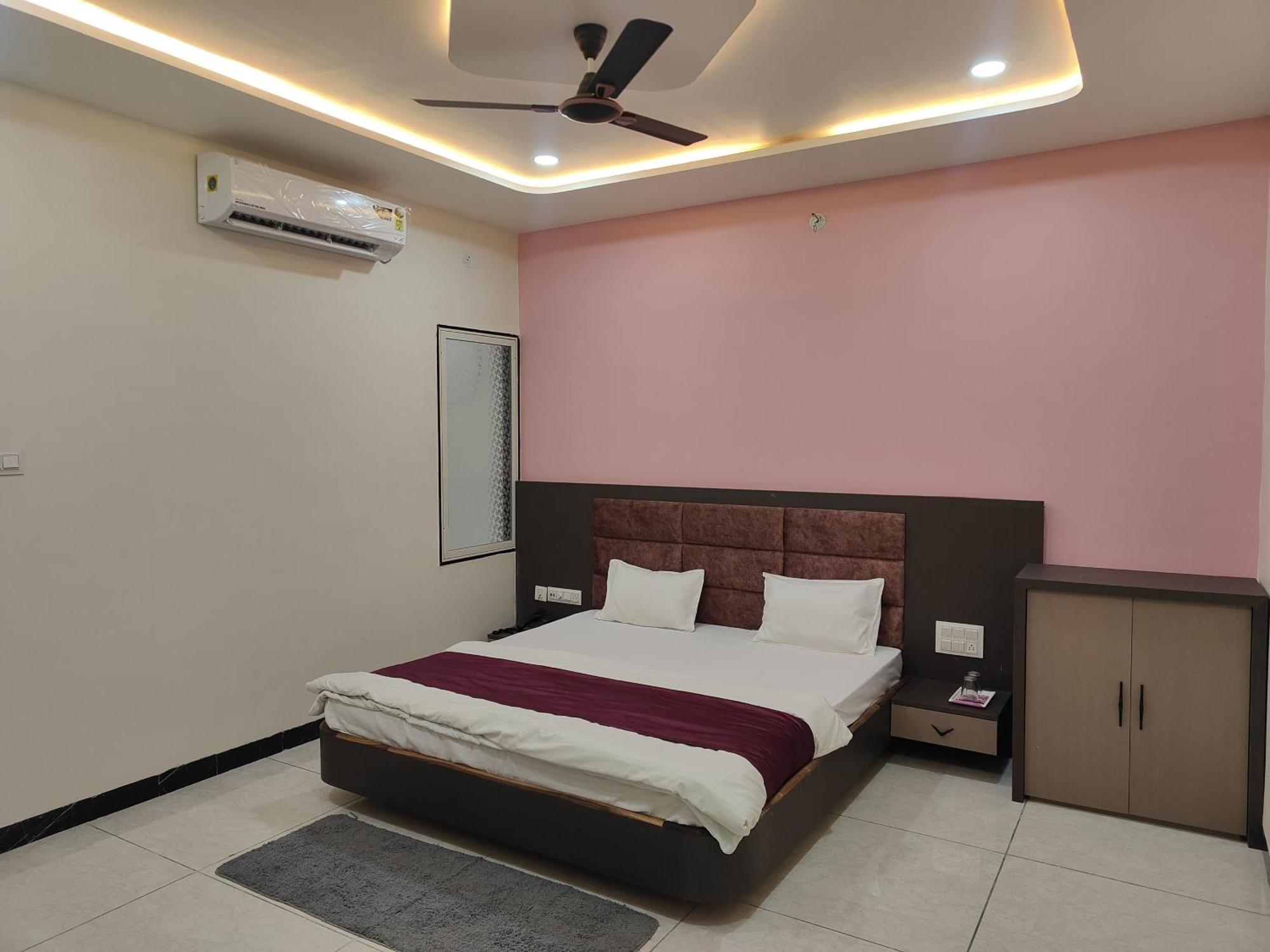 Yashomati Hotel Maheshwar Exterior foto